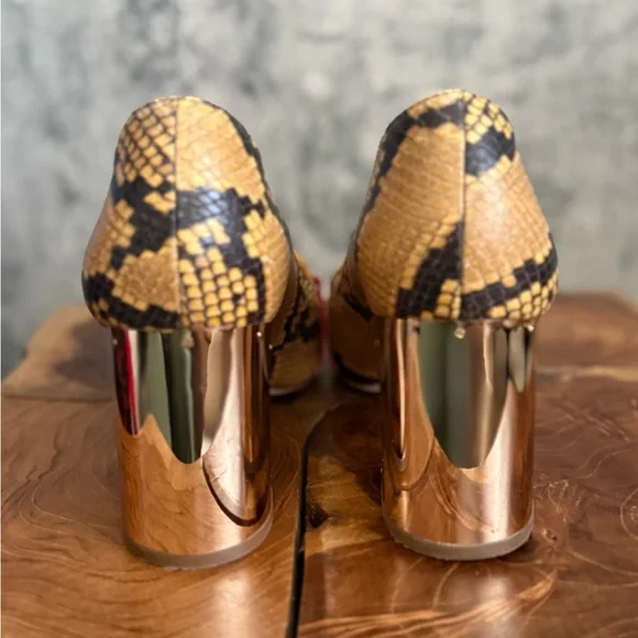 TORY BURCH loafers Stylish Snake Print Heels with Gold Accent - Picture 3 of 14